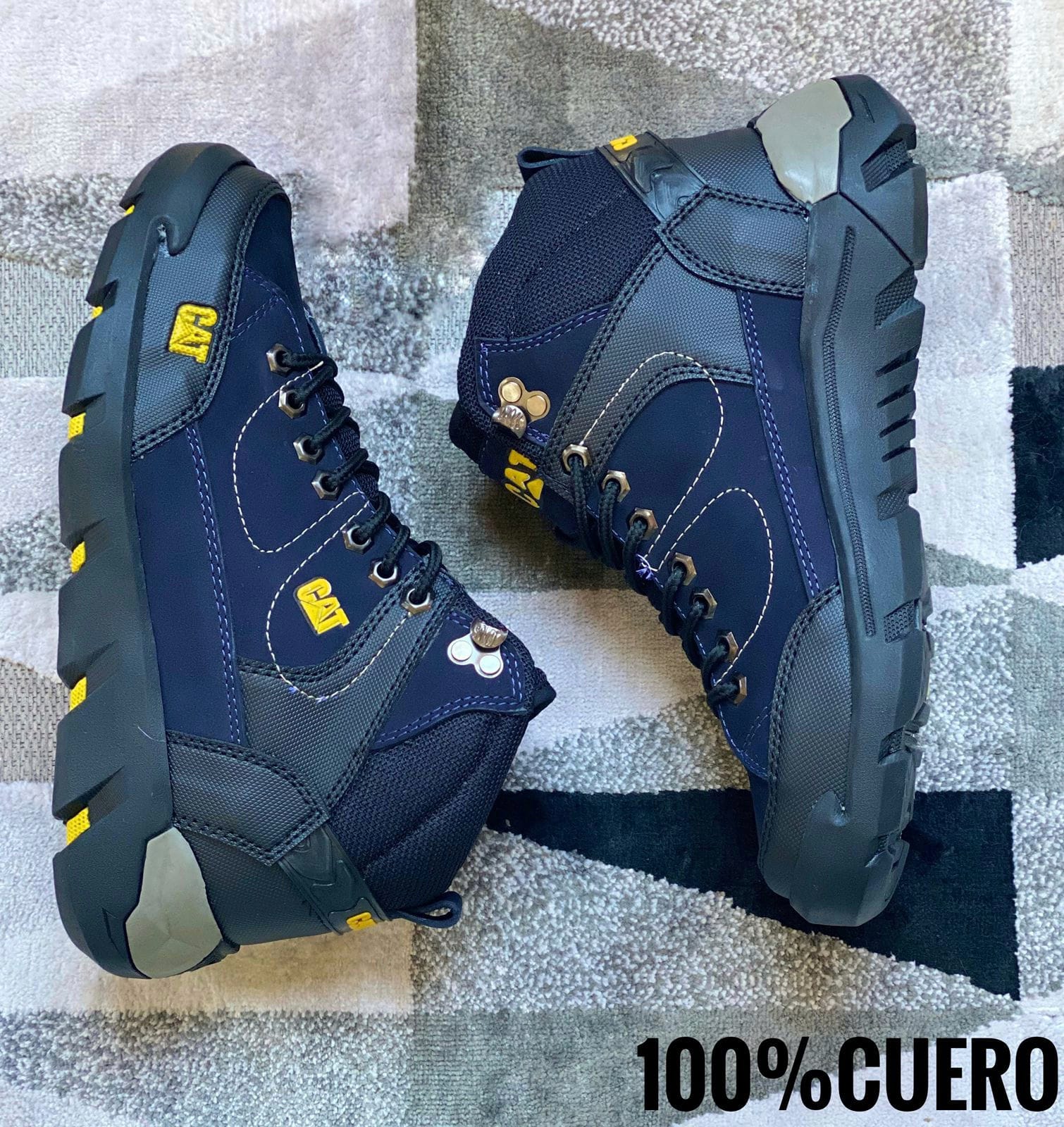 BOTA DE CUERO CON PUNTA DE SEGURIDAD