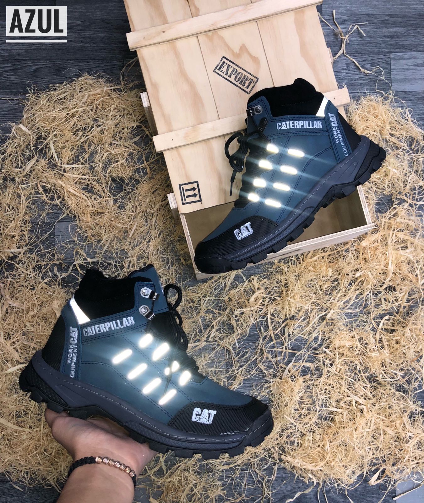 BOTA EN SINTETICO REFLECTIVA CON PUNTA DE SEGURIDAD