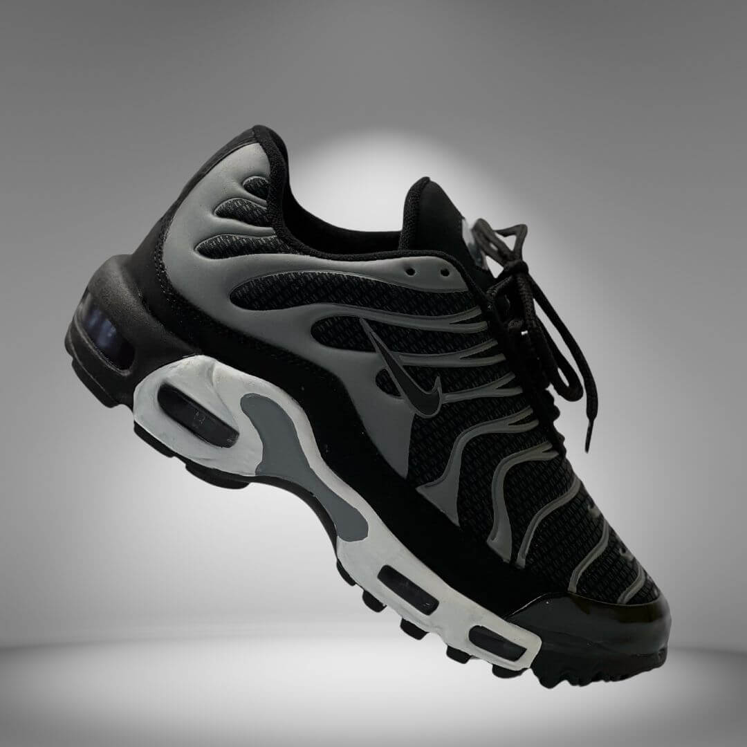 NIKE TN AIR MAX PLUS