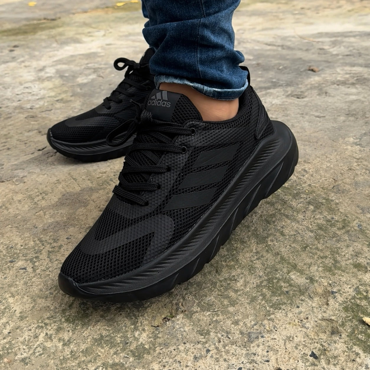 ADIDAS RUNNER