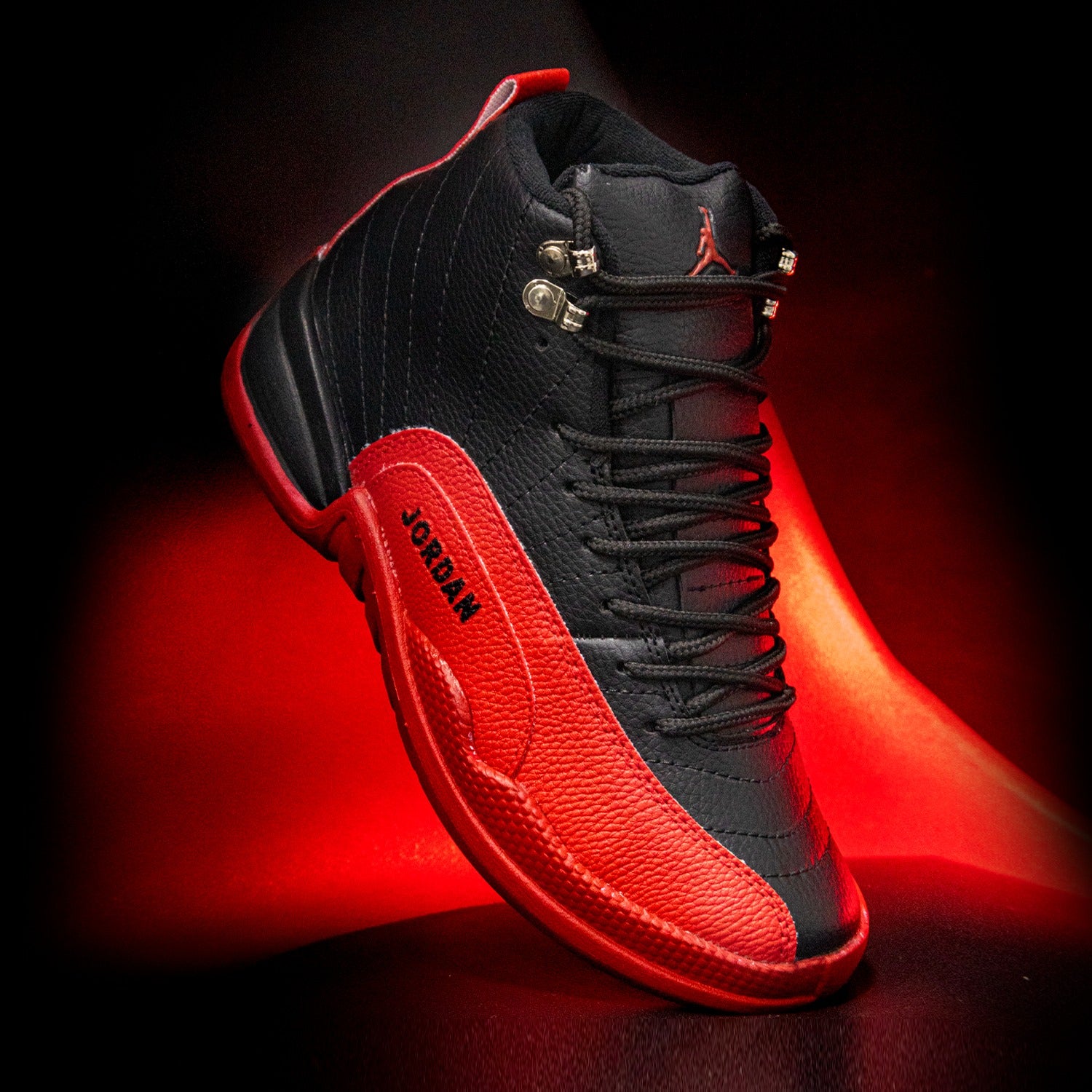 JORDAN RETRO 12